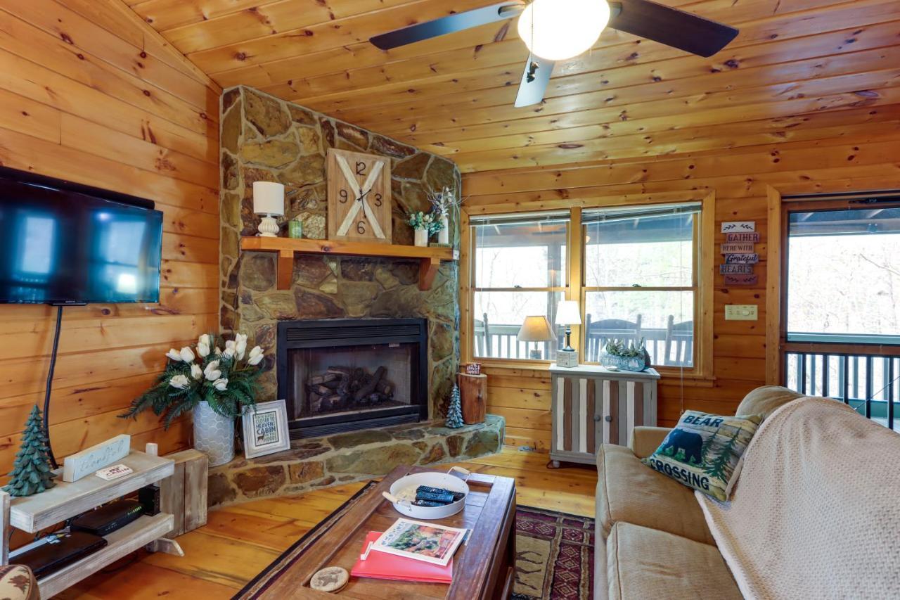 Blue Ridge Cozy Cabin In The Woods With Hot Tub! エクステリア 写真